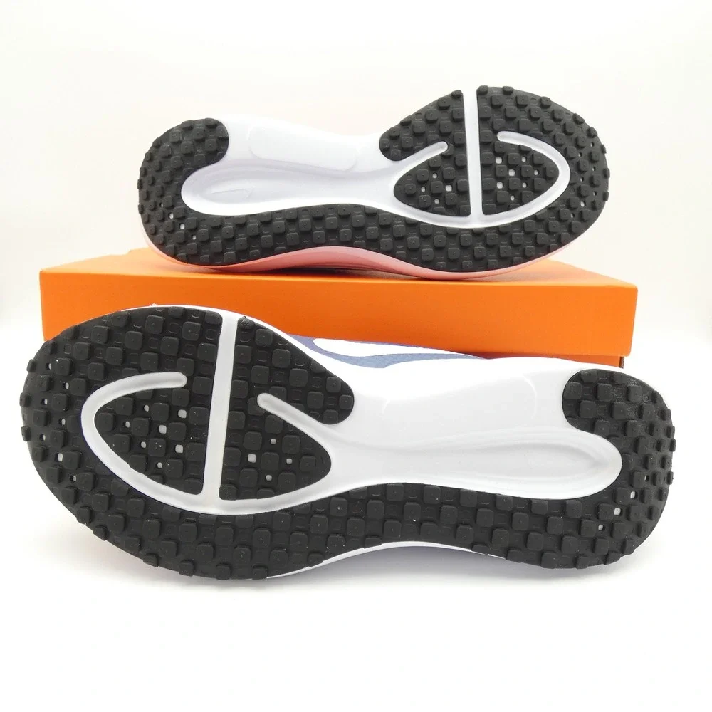 Nike revolution running